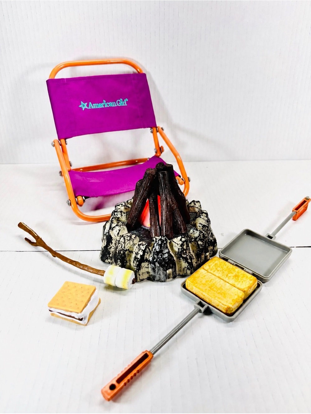 American Girl Doll Campfire Wood Fire Pit Lights Crackling Sounds Chair S’mores